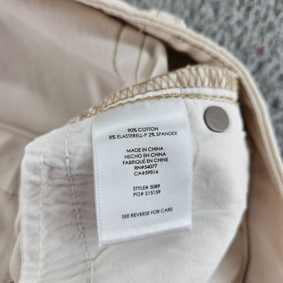 Cabi Jeans Women 14 (38x32) White Slim Boyfriend Distressed Mid Rise Stretch - Picture 5 of 16